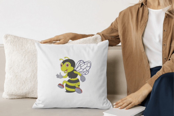 Bumble Bee Design: A Sweet Choice for Handmade Gifts